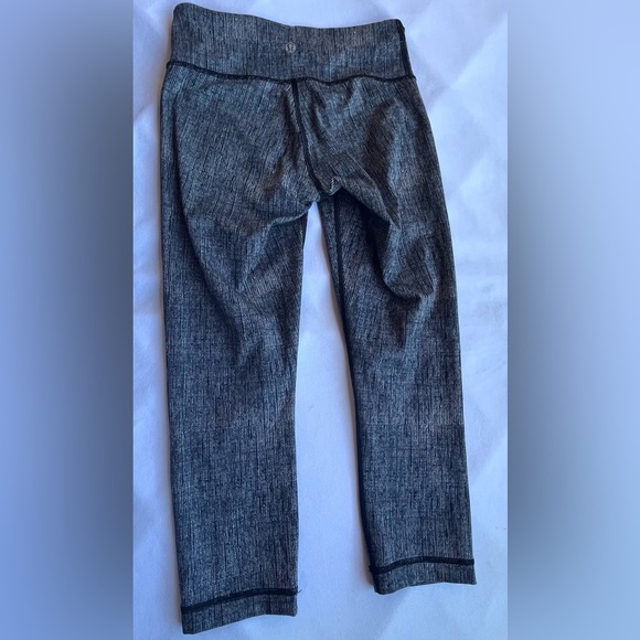 Lululemon Women’s Activewear Leggings Pre-Owned” - Picture 8 of 9